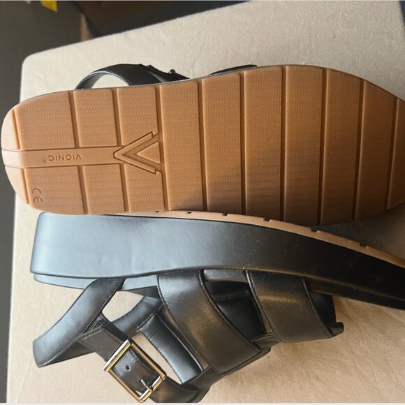 Vionic Delano Platform Wedge Sandals – Black Leather, Size 10 (New in Box) - Picture 3 of 8